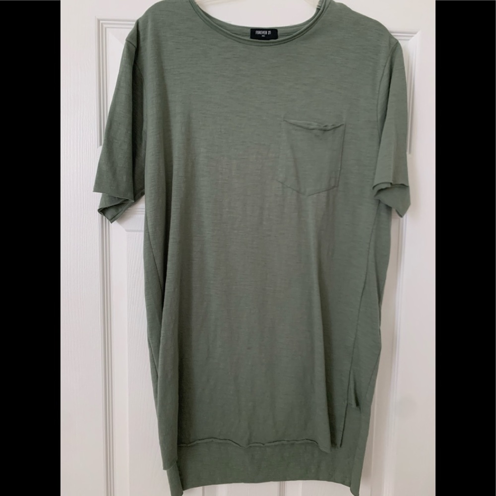 Men’s Forever 21 T Shirt Size Small